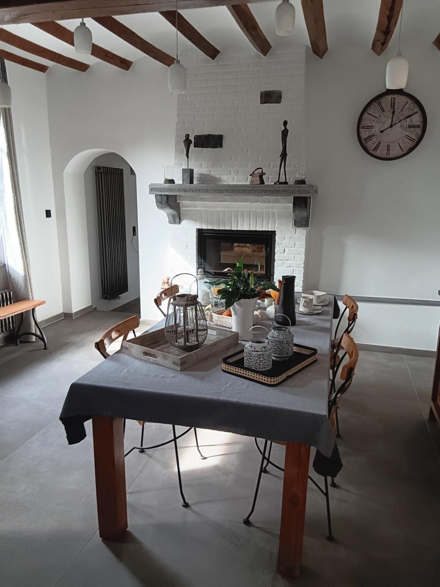 La Chambre Des Daines Binche Buitenkant foto